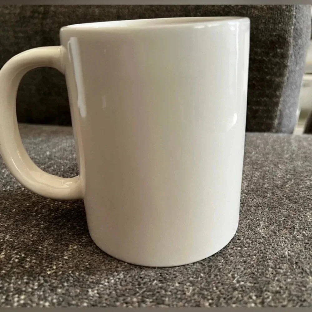 🆕 Christmas/Winter Mug - Picture 3 of 5